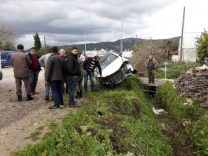 KUMLUCA'DA KAZA : 2 YARALI