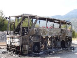 ANTALYA TURİST OTOBÜSÜNDE YANGIN ŞOKU 