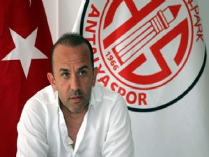<font color=red>ANTALYASPOR'DA İSTİFA ŞOKU !</font>