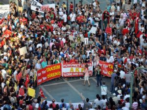 <font color=red>ALANYA'DA TAKSİM PROTESTOSU</font>