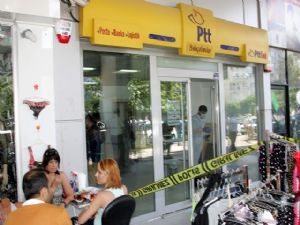 <font color=red>ANTALYA’DA SİLAHLI SOYGUN</font>
