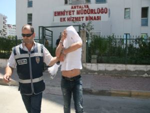 <font color=red>ANTALYA’DA FUHUŞ OPERASYONU</font>