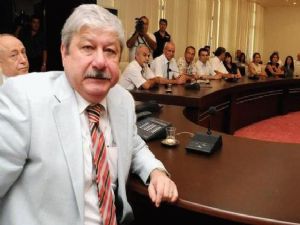 <font color=red>AKAYDIN'A HACİZ ŞOKU</font>