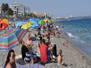 <font color=red>ANTALYA SAHİLLERİ DOLDU</font>