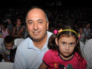 <font color=red>ÜRAS'TAN 1000 ÇOÇUĞA BAYRAM HEDİYESİ</font>