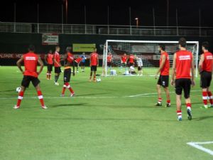 <font color=red>ANTALYASPOR GALATASARAY'A BİLENİYOR </font>
