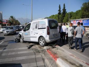 ANTALYA'DA ZİNCİRLEME KAZA 