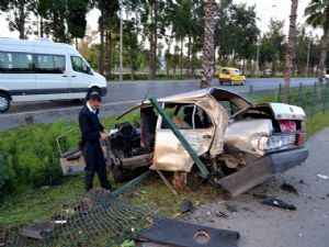 ANTALYA'DA KAZA : 1 ÖLÜ 1  YARALI