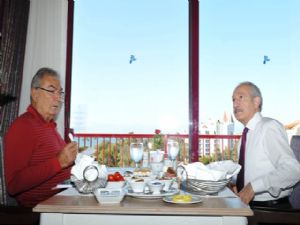 ANTALYA'DA KILIÇDAROĞLU ve BAYKAL ROMANTİZMİ !