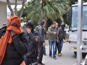 ANTALYA'DA MÜLTECİ OPERASYONU