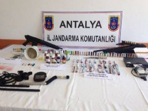 ANTALYA JANDARMADAN UYUŞTURUCU OPERASYONU