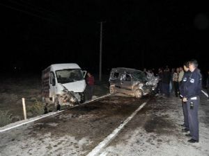 ANTALYA'DA KAZA : 6 YARALI