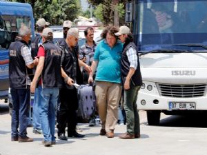 ANTALYA'DA 16 SAVCI ve HAKİM TUTUKLANDI 30'U SORGUDA