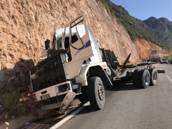 KAŞ 'TA KAZA 1 ÖLÜ